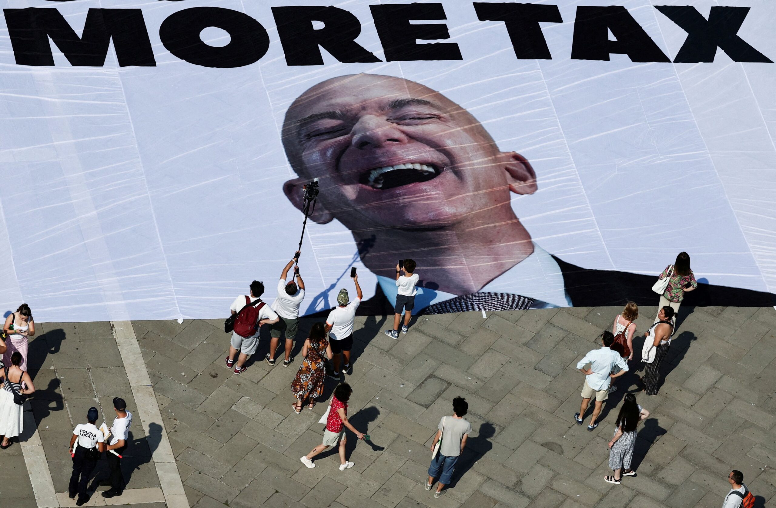 Ο Τζεφ Μπέζος αλλάζει σχέδια: Μεταφορά γάμου στη Βενετία λόγω διαμαρτυριών ακτιβιστών