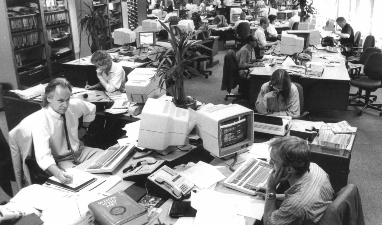 Εμμονή με τον αναθεματισμένο Guardian: Η ιστορία της βρετανικής εφημερίδας από το 1986 έως το 1995