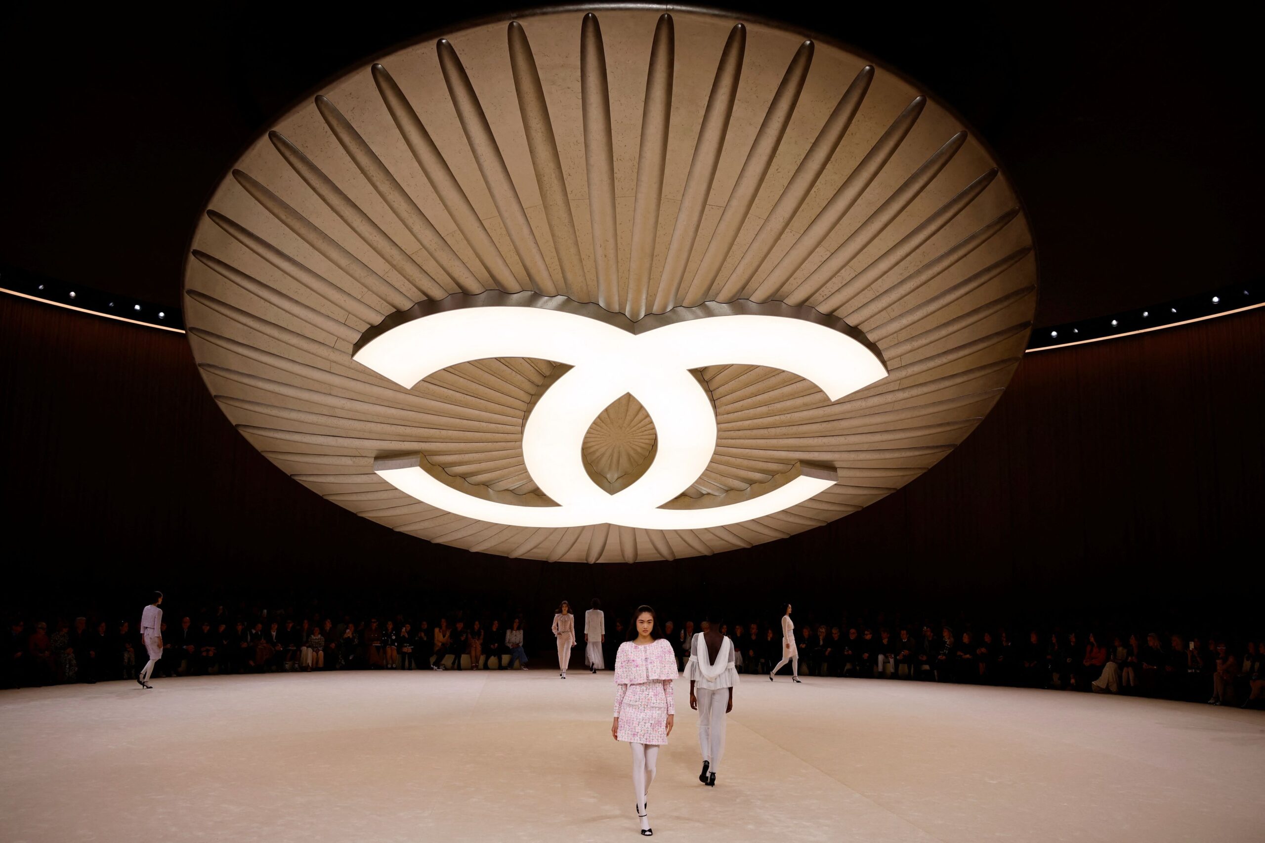 Chanel: Το νέο περιοδικό Arts & Culture του οίκου εγκαινιάζεται