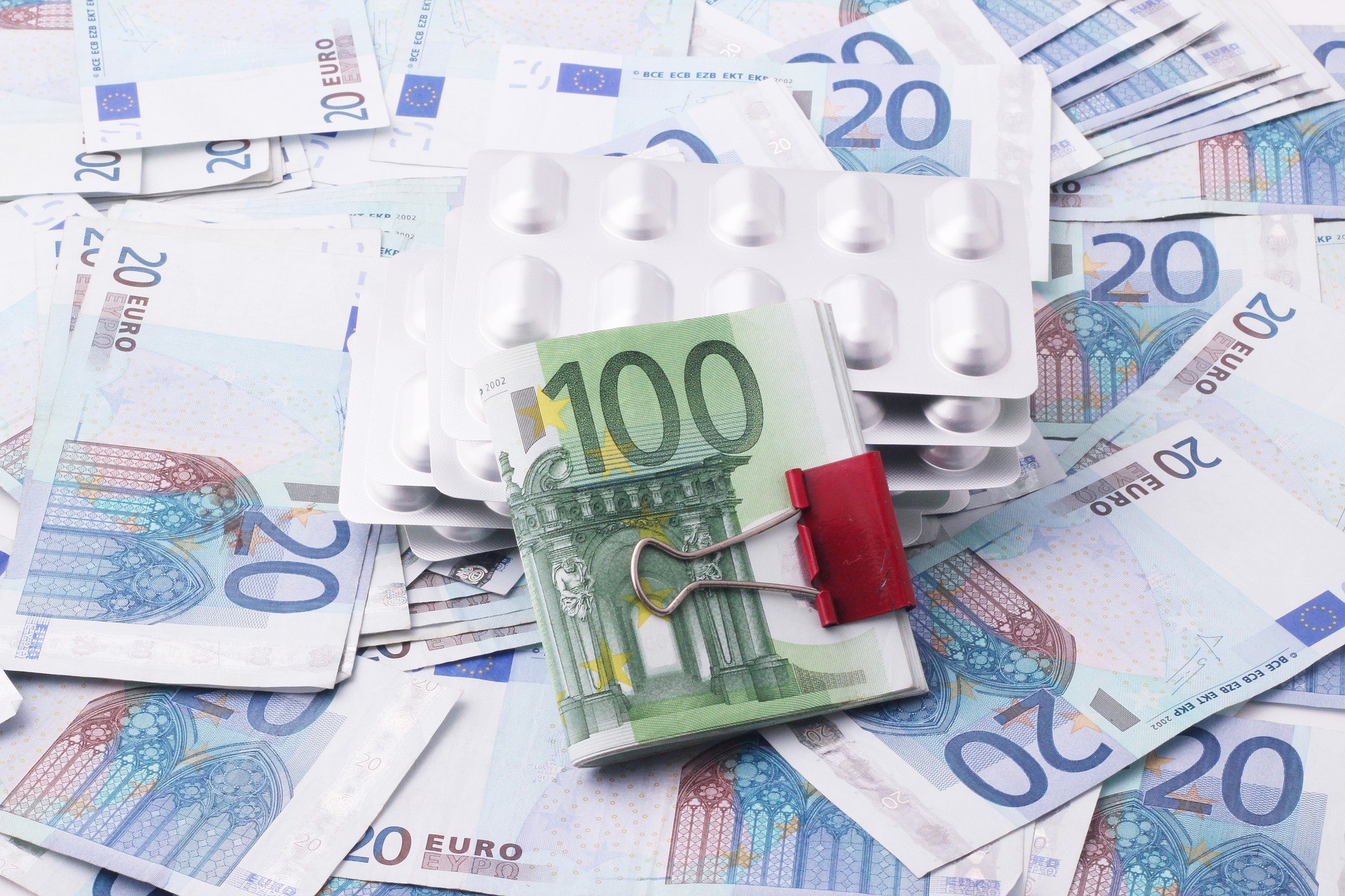 Νέα μέτρα για τη φαρμακευτική δαπάνη και πρόσβαση σε καινοτόμα φάρμακα