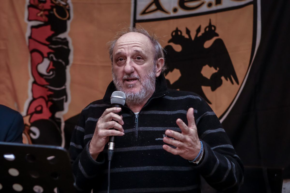 Η ΑΕΚ αποτίει φόρο τιμής στον Δημήτρη Χατζηχρήστο με την ονοματοδοσία της Θύρας 40 στην Opap Arena