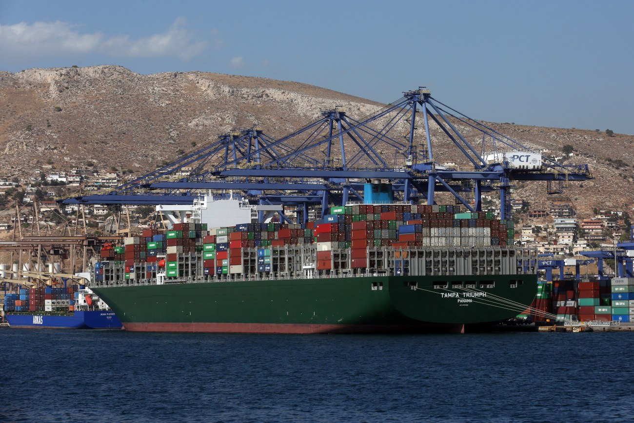 Συνεχείς έρευνες της ΕΛ.ΑΣ. στο Γ Τελωνείο Πειραιά: Συλλήψεις και κατασχέσεις 4,5 εκατ. ευρώ