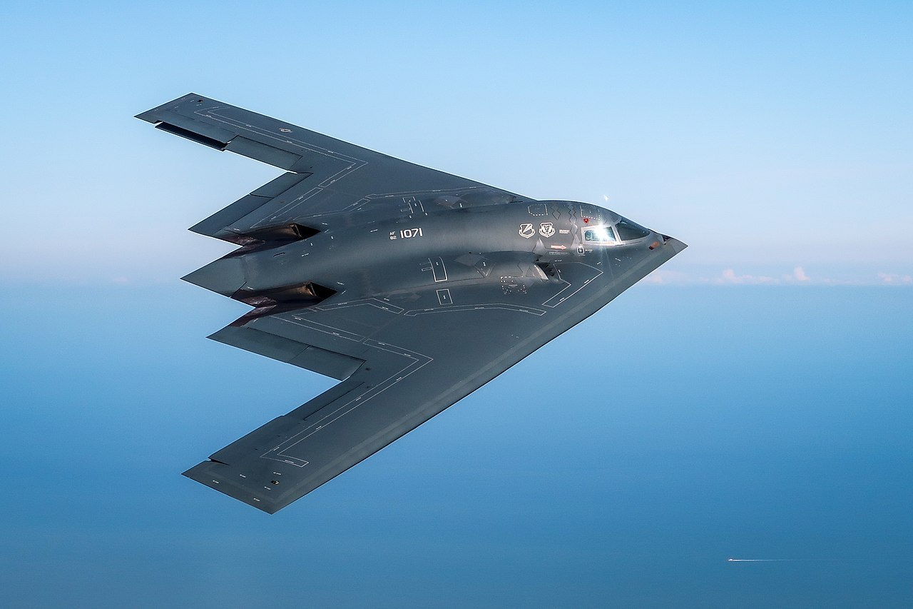 Η τεχνολογία stealth και η αδυναμία της να προκαλέσει κυβερνητική αλλαγή: Η αποτυχία του μοντέλου των Πέντε Κύκλων στο Ιράν