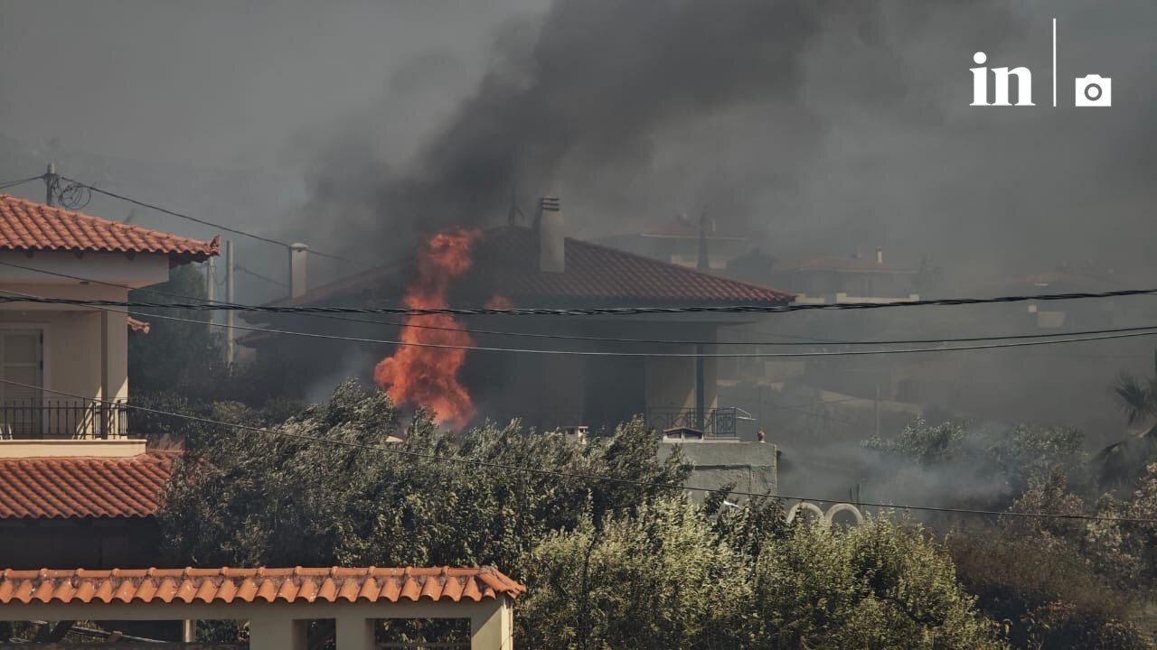 Σε κατάσταση συναγερμού λόγω πυρκαγιών: Καταστροφή κατοικιών και υποδομών στην Παλαιά Φώκαια