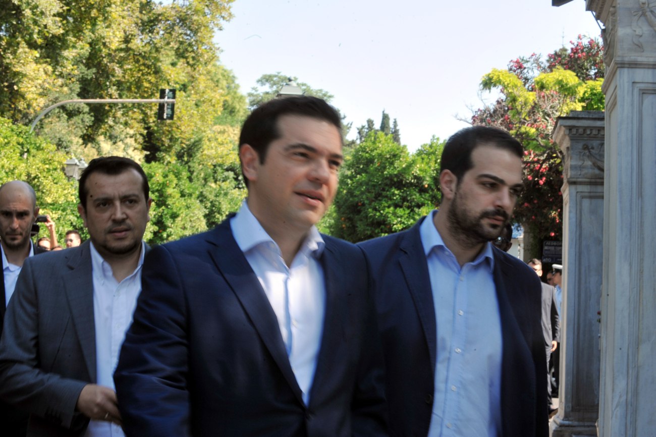 Η αλήθεια στο φως: Ο Τσίπρας ζητά τη δημοσίευση των πρακτικών του Συμβουλίου Πολιτικών Αρχηγών μετά το δημοψήφισμα