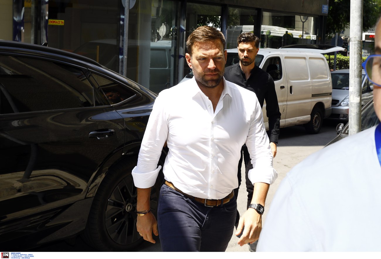 Κασσελάκης: Ο Μητσοτάκης αναβίωσε τις παλαιοκομματικές πρακτικές μέσω ψηφιοποίησης και ανασυγκρότησης του ρουσφετιού