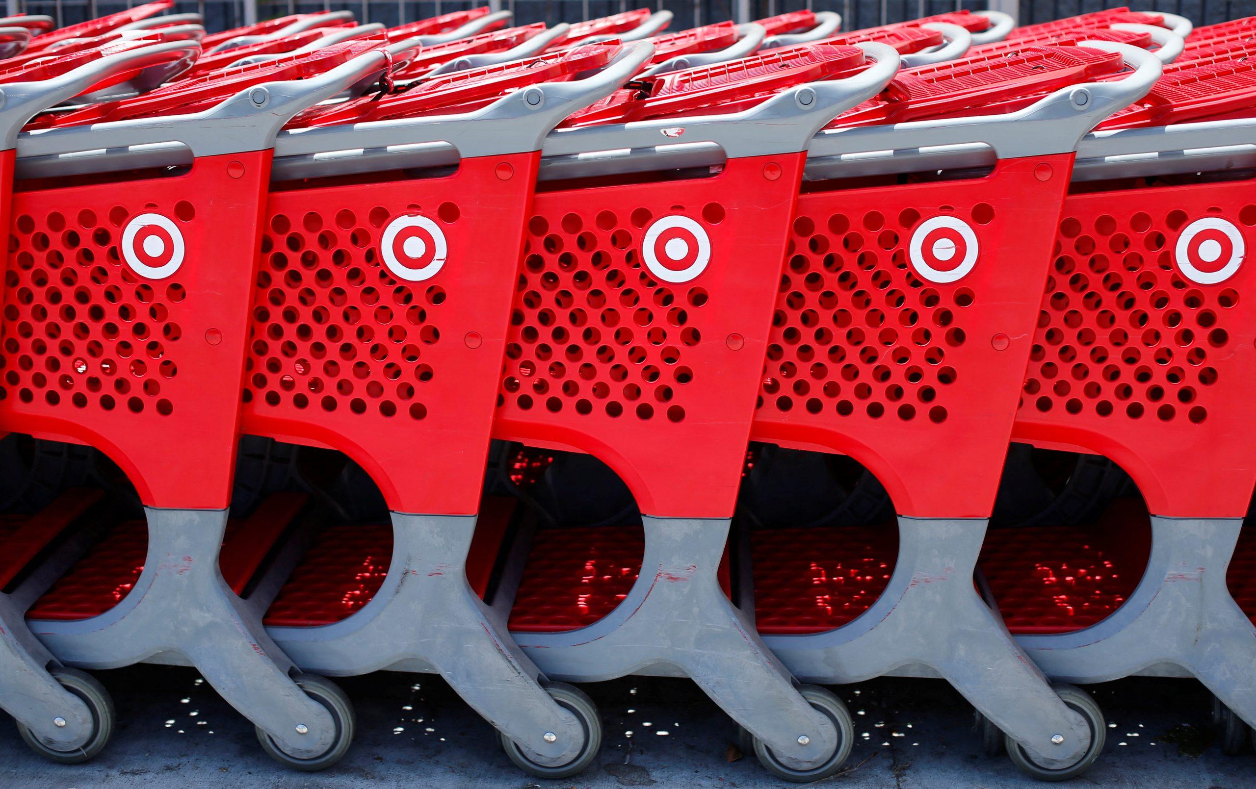 Η Target επαναστατεί με σχέδιο σωτηρίας εμπνευσμένο από την Amazon