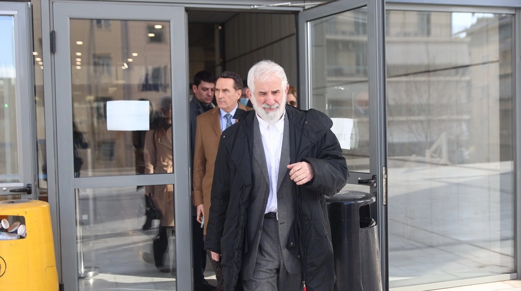 Χαμός στη δίκη Φιλιππίδη: Βαριά λόγια Χριστοδούλου και Κάρκα εναντίον Μπιμπίλα – Καταβεβλημένη η Βάνα Μπάρμπα