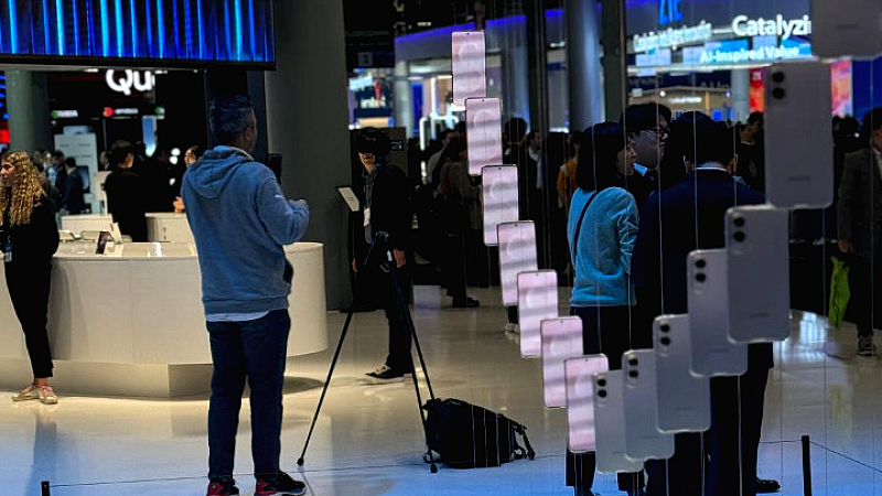 Νέα δεδομένα: 40 GB μηνιαία χρήση smartphone μέχρι το 2030 και οι επιπτώσεις στην καθημερινότητα