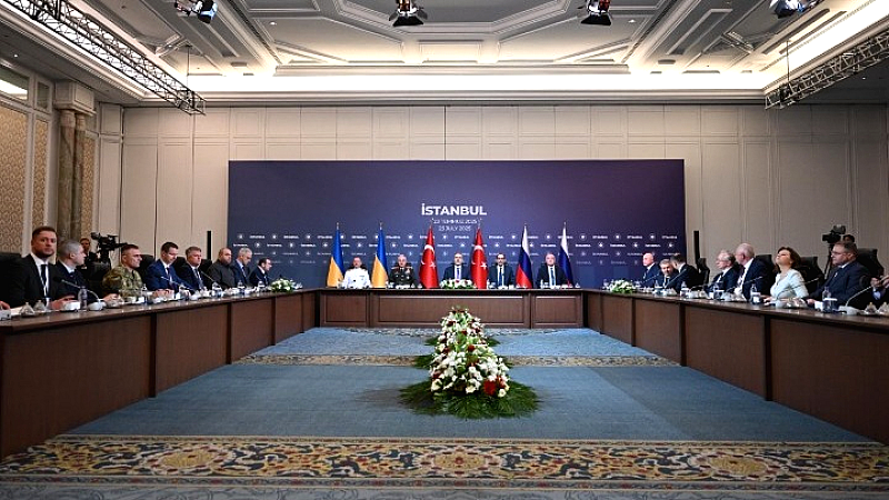 Διήρκεσε περίπου 40 λεπτά ο τρίτος γύρος συνομιλιών μεταξύ Ουκρανίας και Ρωσίας στην Κωνσταντινούπολη