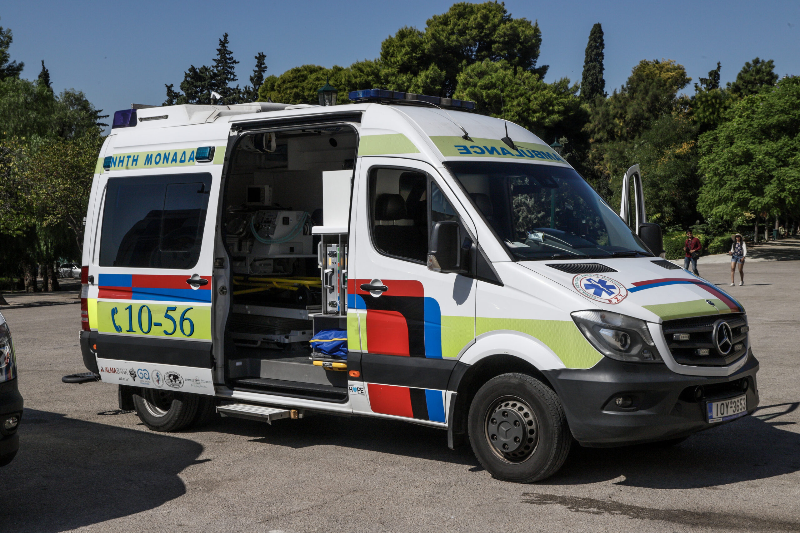 Θεσσαλονίκη: Αγώνας δρόμου για τη ζωή βρέφους – Από το «Γεννηματάς» στο «Παπαγεωργίου» σε 10 λεπτά
