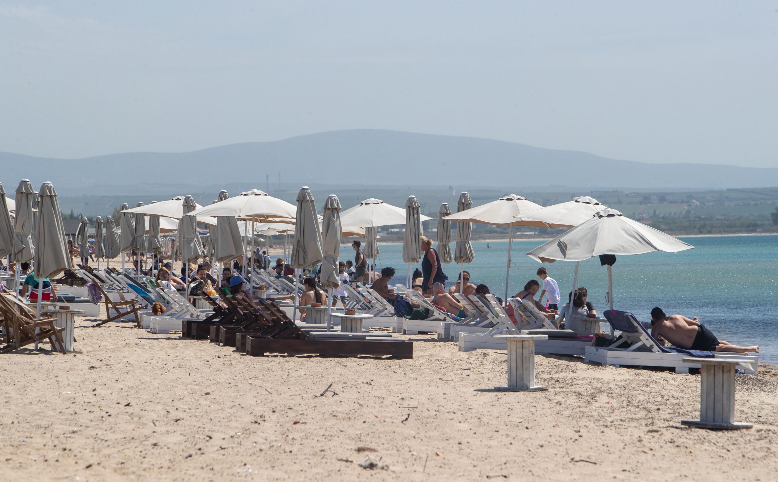 Επανομή: Τρία Βeach bars απαγόρευσαν σε ηλικιωμένους την είσοδο – «Κλείνουμε την πόρτα στον ηλικιακό ρατσισμό», τόνισε ο Αγγελούδης