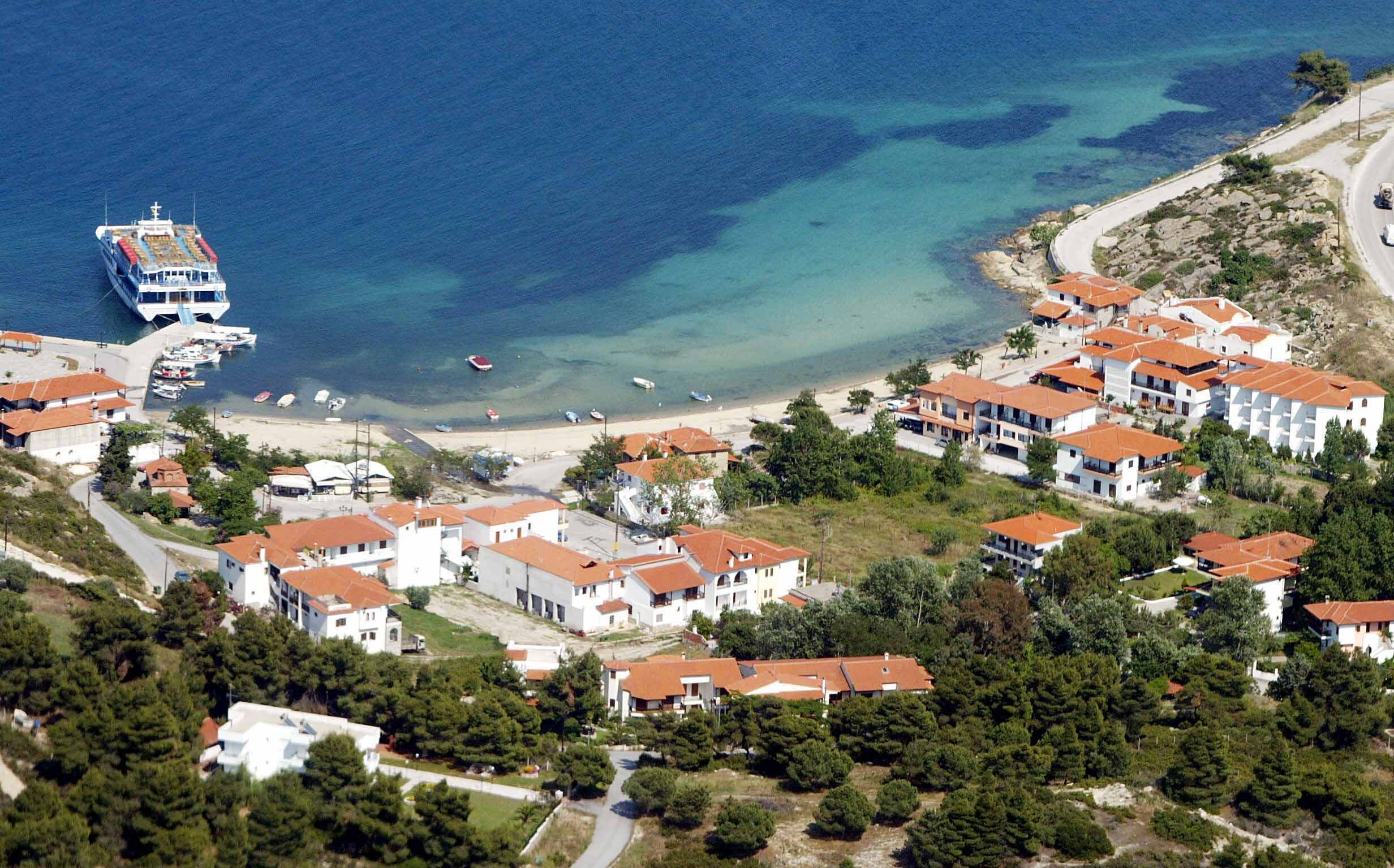 Χαλκιδική: Από φιστίκι πνίγηκε το βρέφος στον Όρμο Παναγιάς  – Δεν υπήρχε παιδίατρος στο Κέντρο Υγείας