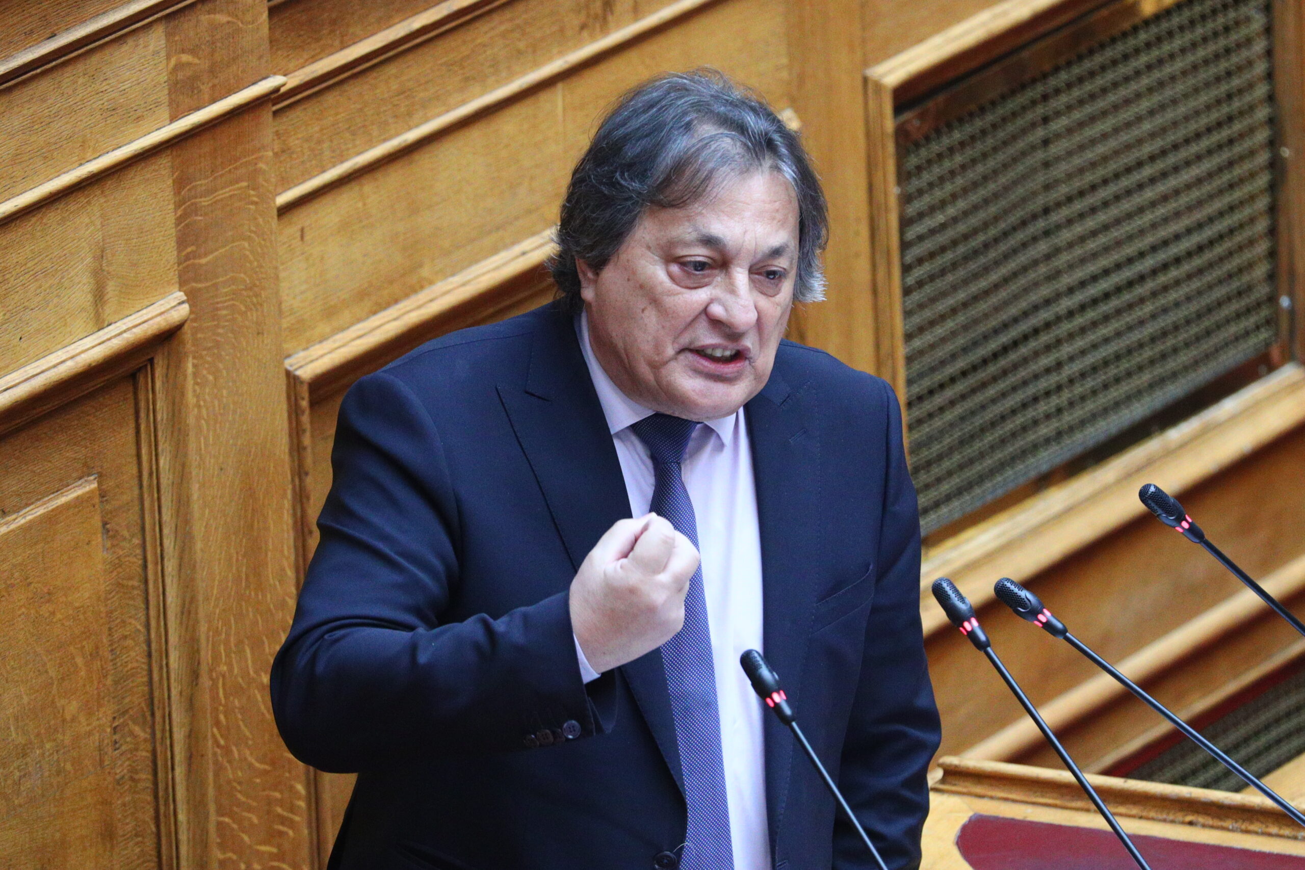 Αυλωνίτης στην POLITIC: «Λαοπλάνος ο Μητσοτάκης, κοροϊδεύει για να γαντζωθεί στην εξουσία»