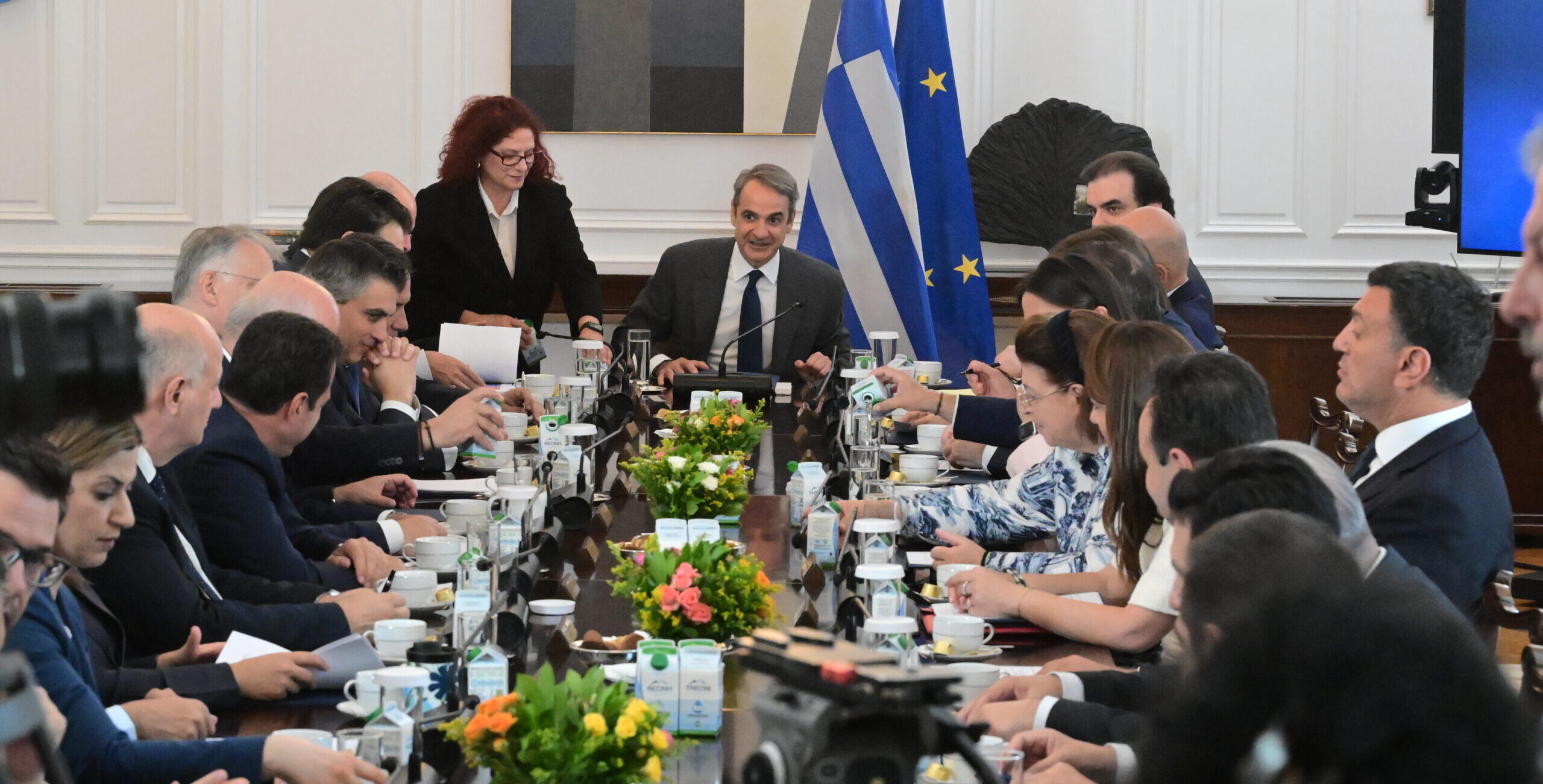 Μητσοτάκης: «Μας ψήφισαν για να αλλάξουμε τα κακώς κείμενα» – Επιστροφή των κλεμμένων, «όχι» σε άλλες παραιτήσεις υπουργών