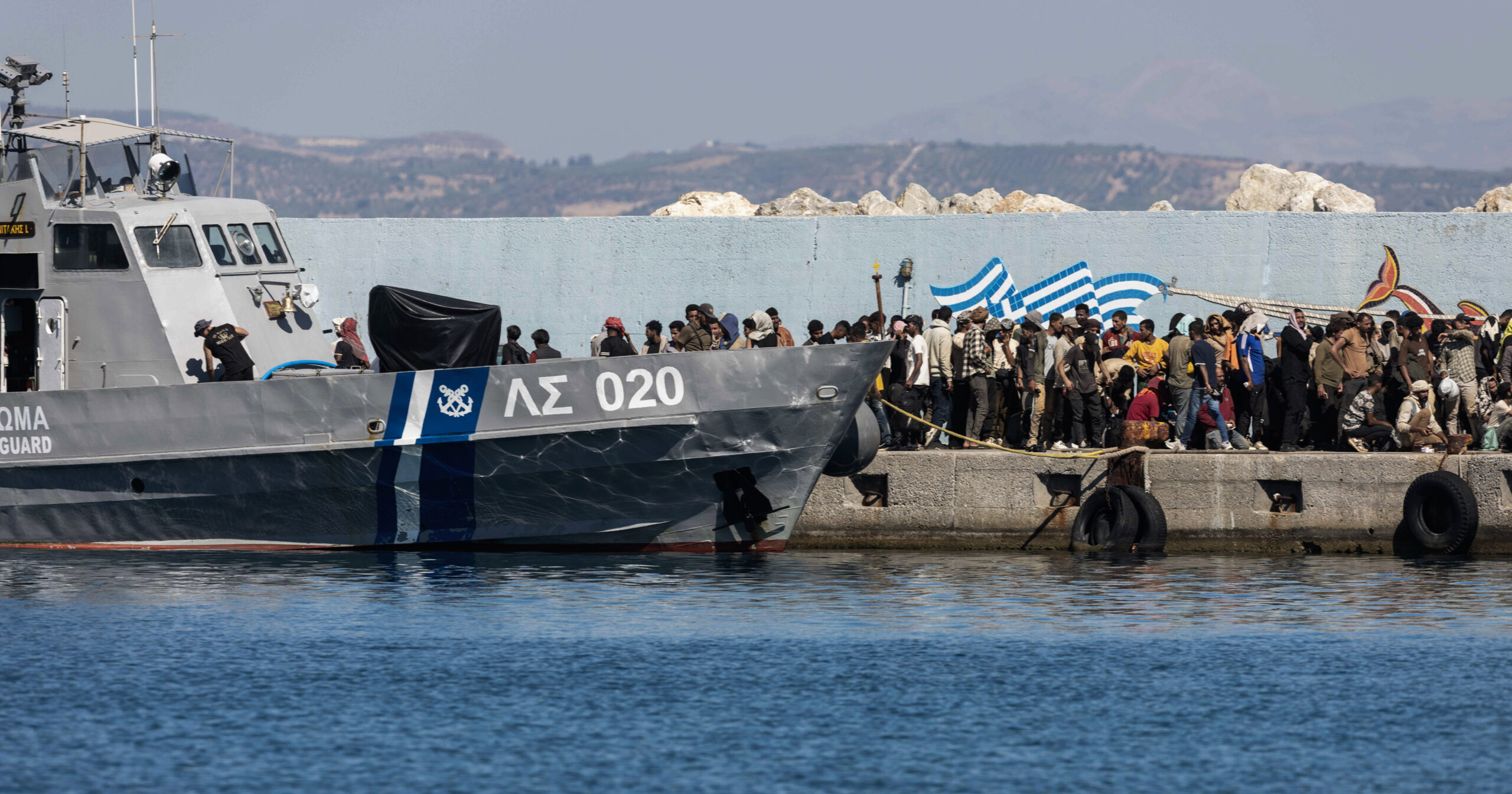 Κλιμακώνεται η προσφυγική κρίση στην Κρήτη: Πάνω από 1.500 αφίξεις σε τρεις ημέρες – Στη Λιβύη ο Πλεύρης