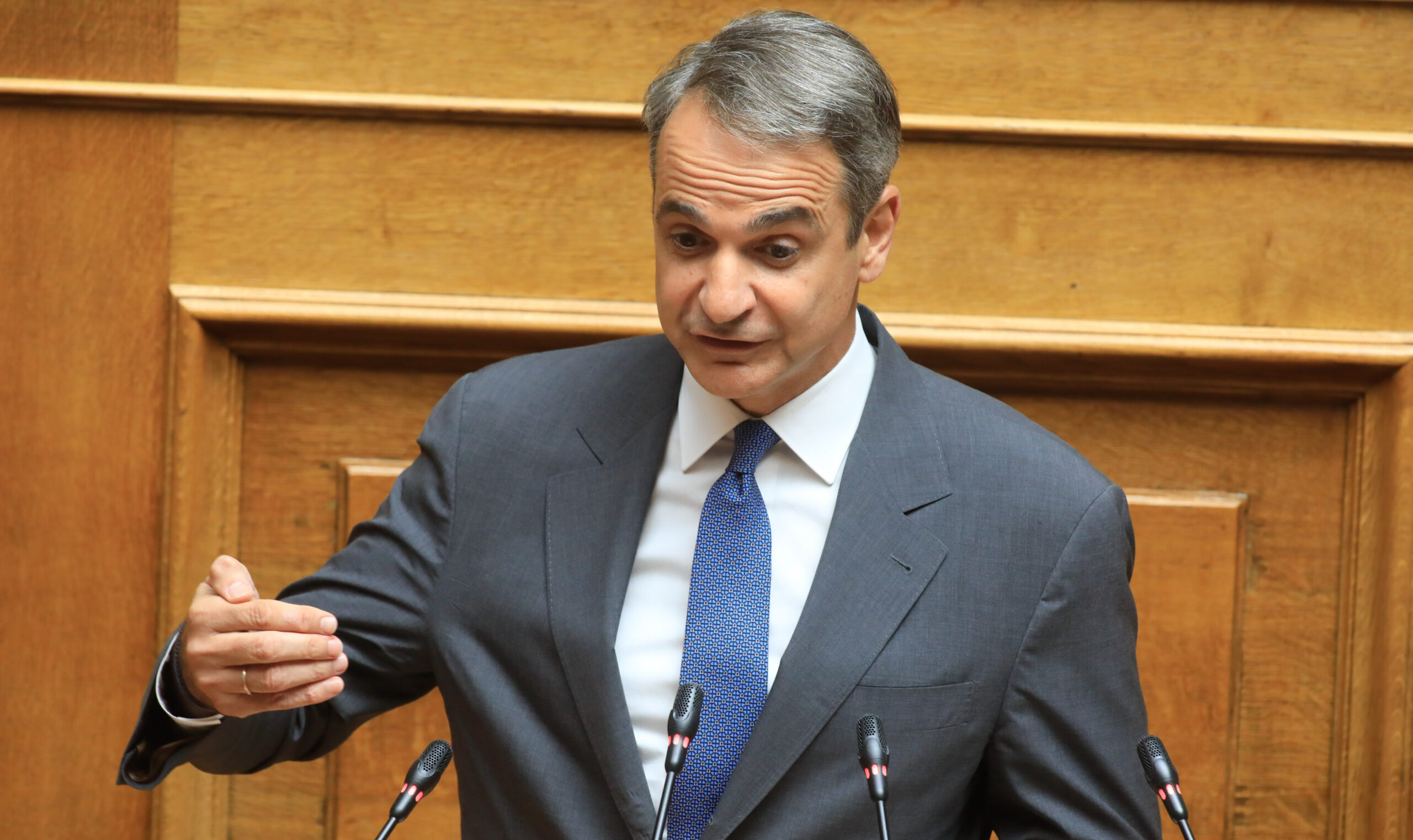 Ο Μητσοτάκης «ζυγίζει» τον Τσίπρα και (προ)ετοιμάζεται για την επιστροφή του