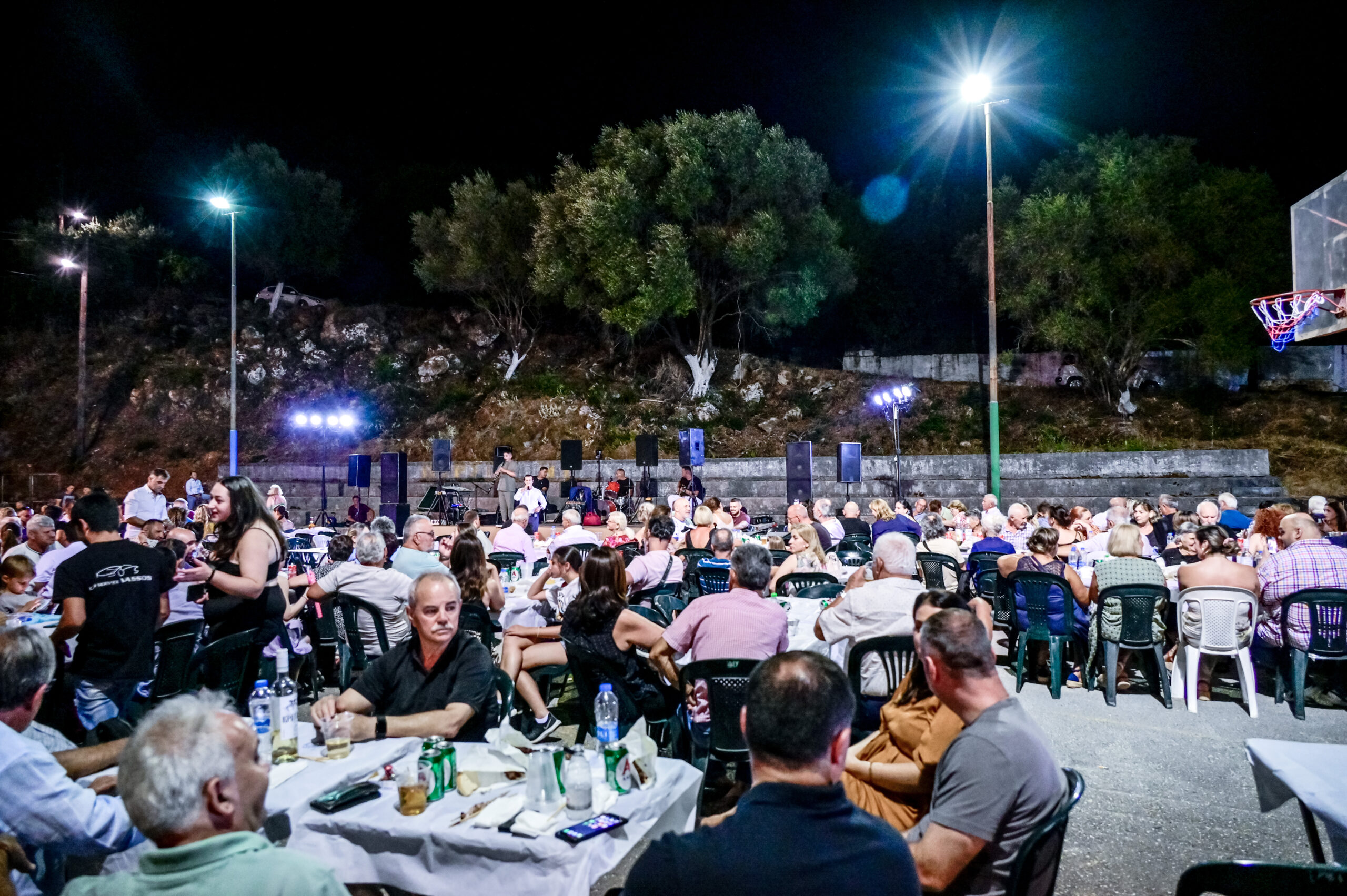 Επεισόδια σε πανηγύρι στην Αμοργό μετά από συνθήματα για την Παλαιστίνη
