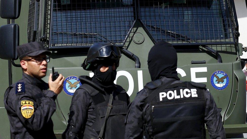 Φρικτό έγκλημα στην Αίγυπτο: Πατέρας έσφαξε τα τρία μικρά παιδιά του στο χωριό Μίνια