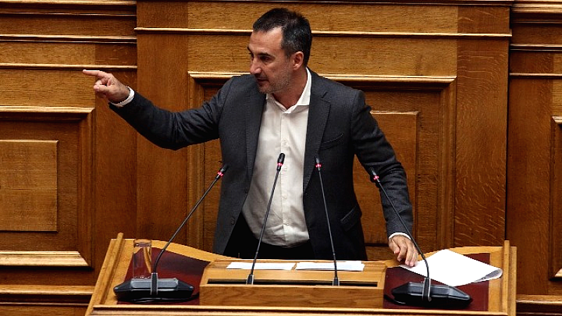 «Χαρίτσης προς τους βουλευτές της ΝΔ: Μην συναινέσετε στο θεσμικό ατόπημα, αφήστε τον Μητσοτάκη μόνο του»