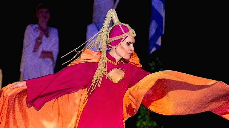 Αναβάλλονται οι παραστάσεις «Μήδεια» του Μποστ και «Η μητέρα του σκύλου» λόγω δυσμενών καιρικών συνθηκών
