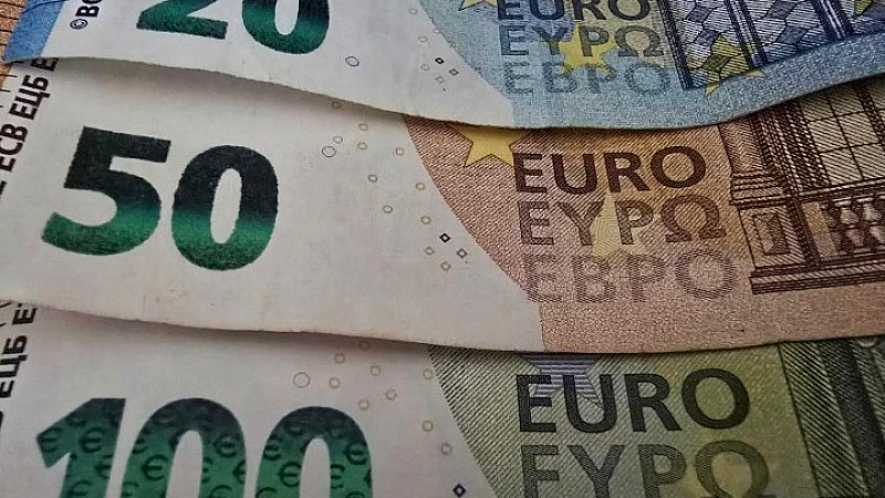 Αναβάθμιση πιστοληπτικής ικανότητας της Βουλγαρίας από Fitch και S&P: Σημαντικά οφέλη από την ευρωζώνη