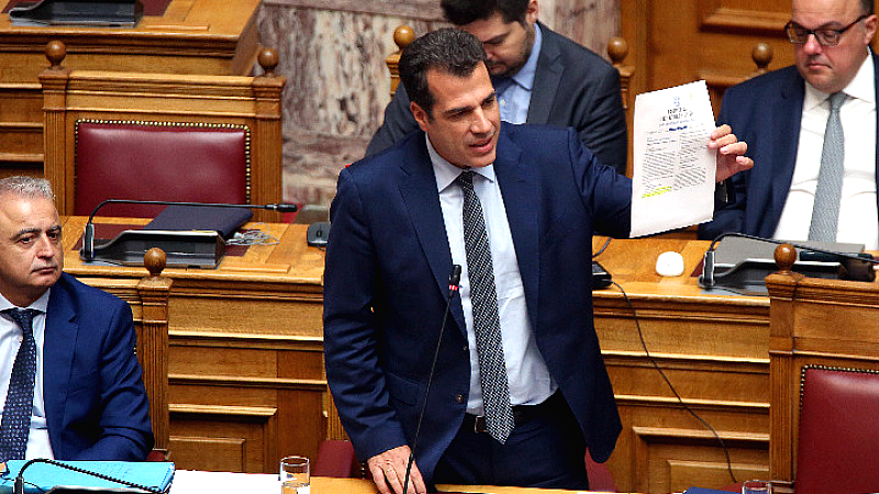 Βουλή: Απορρίφθηκε η ένσταση αντισυνταγματικότητας για την τροπολογία του ασύλου – Θάνος Πλεύρης: «Έχουμε σύνορα και θα την προστατεύσουμε»