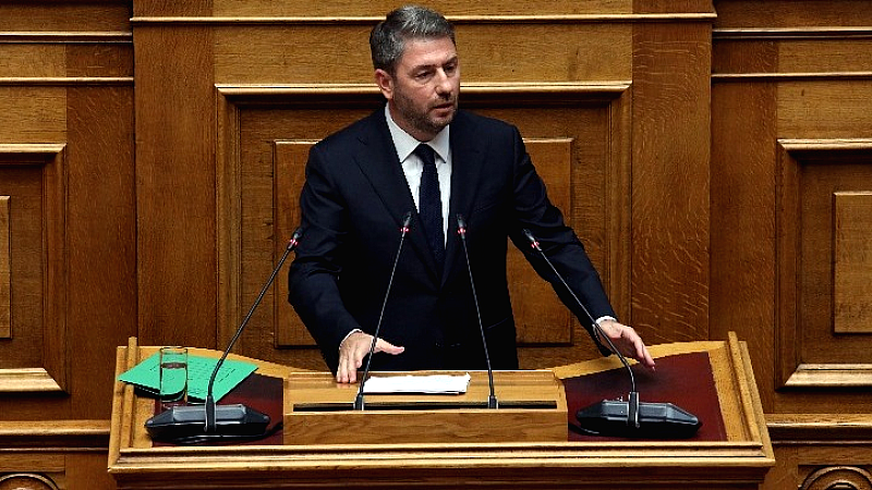 Δριμύ κατηγορώ Ανδρουλάκη κατά ΝΔ: «Φοράτε τη φανέλα της διαφθοράς, εμείς τη φανέλα της διαφάνειας»