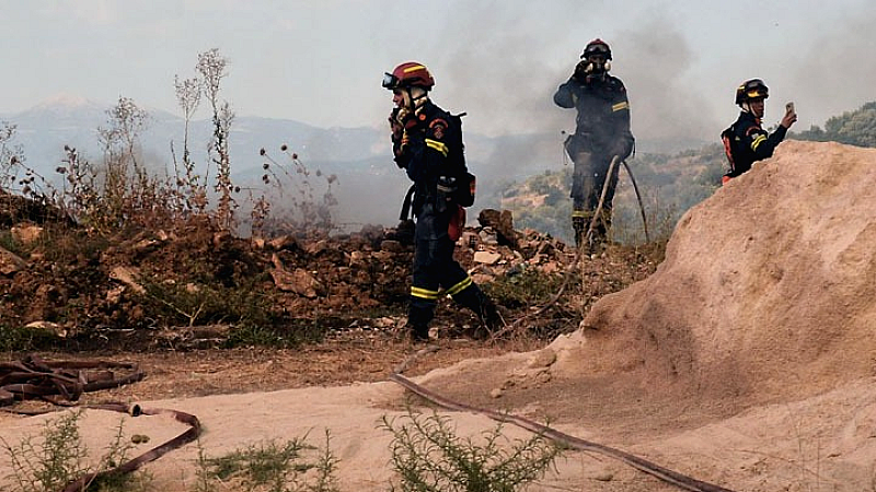 Υπό έλεγχο η πυρκαγιά στην Αττική – Σφοδρές μάχες σε Κύθηρα και Μεσσηνία