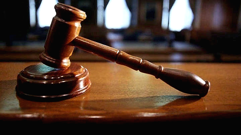 Ομοσπονδιακός δικαστής μπλοκάρει την απαγόρευση ασύλου για παράτυπους μετανάστες στις ΗΠΑ