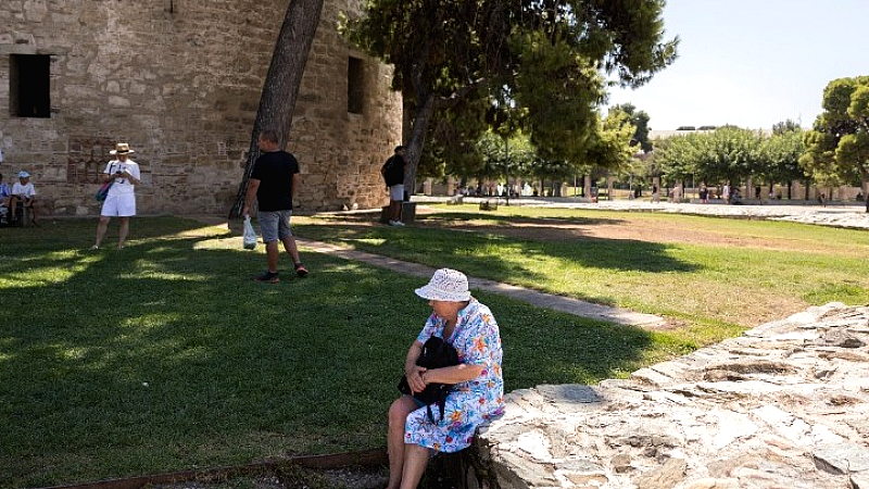 Υποδείξεις της Πολιτικής Προστασίας για την προστασία από τον καύσωνα