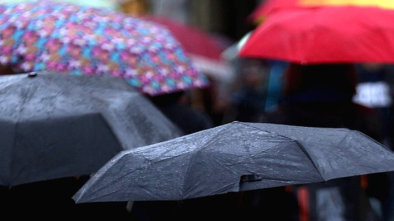 Εντείνονται οι χειμωνιάτικες καταιγίδες στη βόρεια και κεντρική Ελλάδα