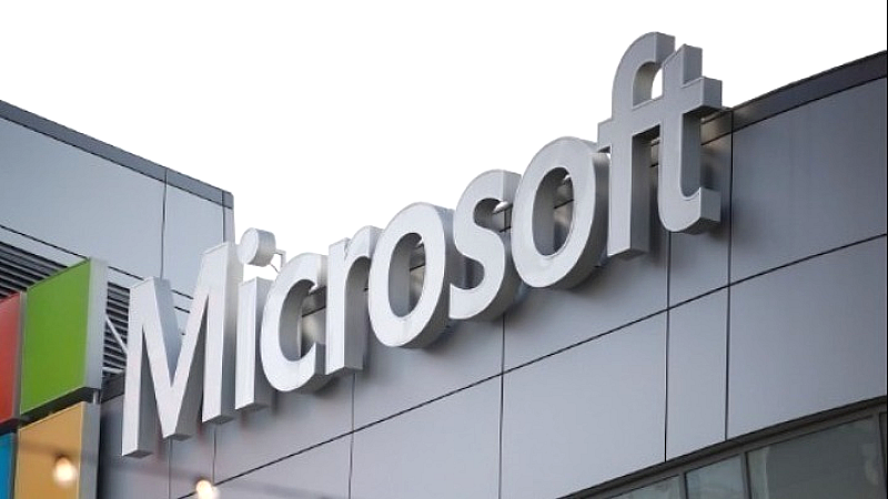 Ανατροπή στη Microsoft: Απολύσεις σχεδόν 9.000 εργαζομένων