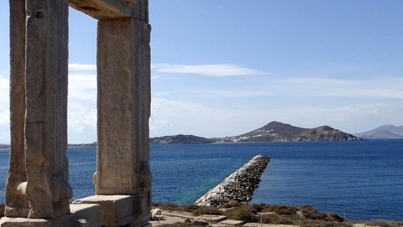 Η Νάξος αναδεικνύεται ως ο κορυφαίος προορισμός για kitesurf στην Ελλάδα