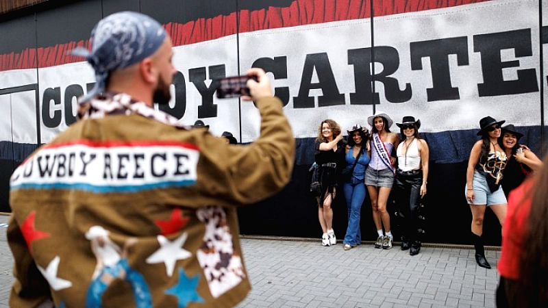 Η περιοδεία «Cowboy Carter» της Beyoncé σπάει ρεκόρ στην κάντρι μουσική
