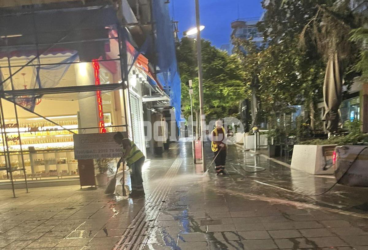 Εκτεταμένος καθαρισμός στον κεντρικό πεζόδρομο της Καλαμαριάς