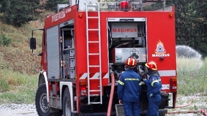 Σε πλήρη εξέλιξη η επιχείρηση κατάσβεσης πυρκαγιάς στην Πόμπια του Δήμου Φαιστού