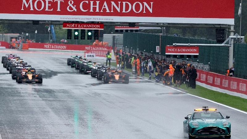 Καθυστέρηση στην εκκίνηση του Grand Prix Βελγίου λόγω κακών καιρικών συνθηκών