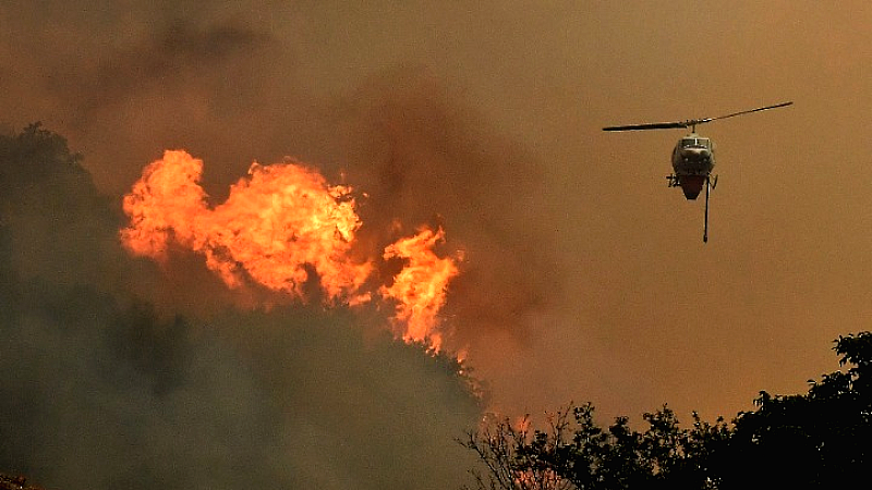 Κοζάνη: Σε πλήρη εξέλιξη η πυρκαγιά μεταξύ Ποντοκώμης και Ασβεστόπετρας
