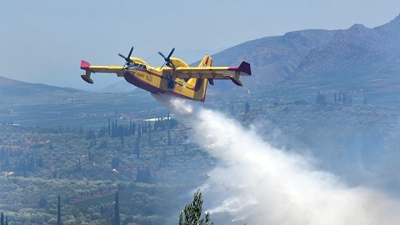 Ελλάδα: Αεροπορική βοήθεια στη Βόρεια Μακεδονία για την κατάσβεση πυρκαγιάς