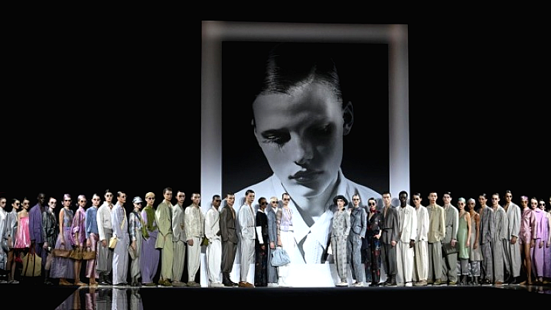 Η 50η επέτειος του Giorgio Armani γιορτάζεται με την ψηφιακή πλατφόρμα Armani/Archivio