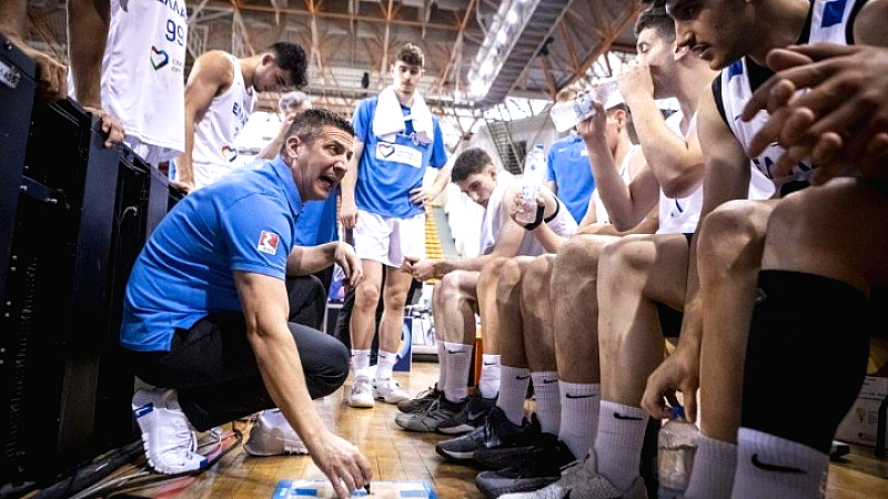 Παπαδόπουλος: «Τα παιδιά θα αποκτήσουν πολύτιμες εμπειρίες για το μέλλον της Εθνικής Ανδρών»