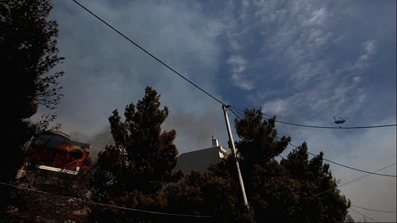 Σοβαρός κίνδυνος πυρκαγιάς σήμερα στην Αττική και σε τέσσερις ακόμη περιφέρειες