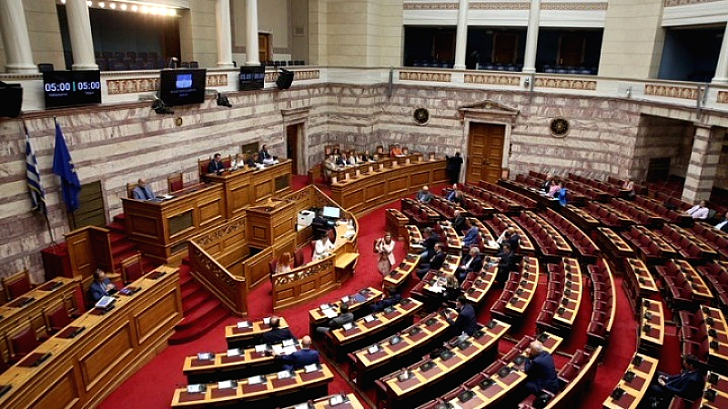 Προχωρά η παραπομπή του Κ. Καραμανλή στο Δικαστικό Συμβούλιο με 157 ψήφους υπέρ