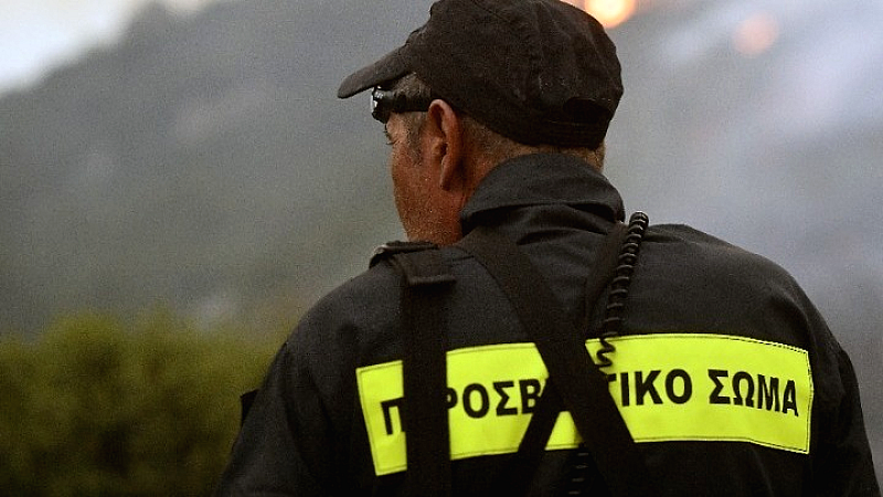 Ενισχύσεις πυροσβεστικών δυνάμεων για την πυρκαγιά στη Δροσοπηγή Αττικής