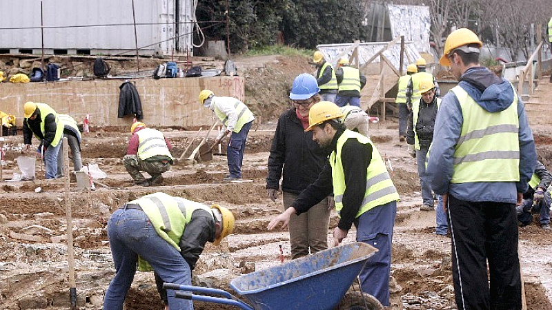 Υποχρεωτική παύση εργασιών σε υπαίθριες δραστηριότητες λόγω υψηλών θερμοκρασιών