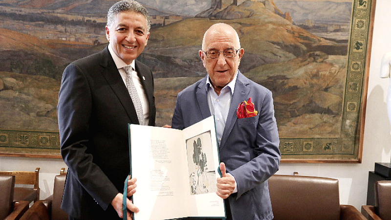 Συνάντηση του προέδρου της Βουλής με τον πρέσβη της Αιγύπτου – Ο σεβασμός στη Μονή του Σινά είναι επιτακτικός