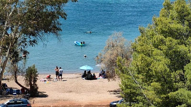 Καλοκαιρινές διακοπές με voucher: 74.327 συμπολίτες επωφελήθηκαν από τον κοινωνικό τουρισμό της ΔΥΠΑ