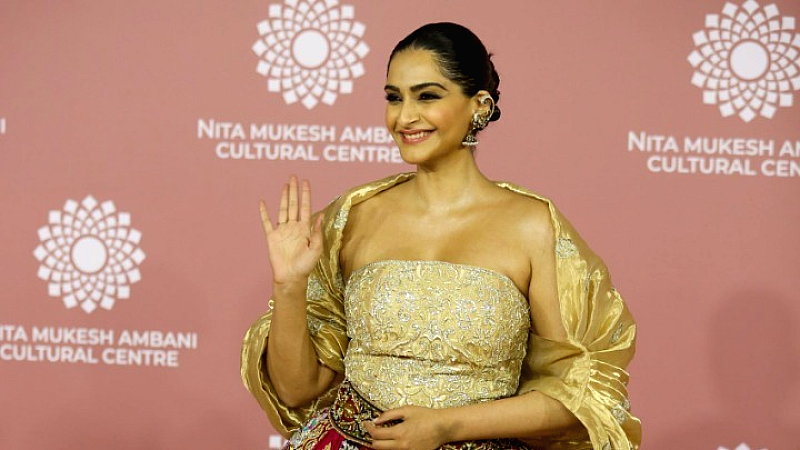 Η ταινία του Bollywood του 2013 επιστρέφει με νέο τέλος χάρη στην τεχνητή νοημοσύνη