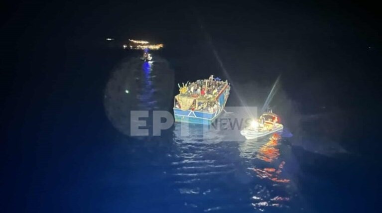 Επιχείρηση διάσωσης 520 μεταναστών ανοιχτά της Γαύδου – Μεταφέρθηκαν με ασφάλεια στα Σφακιά